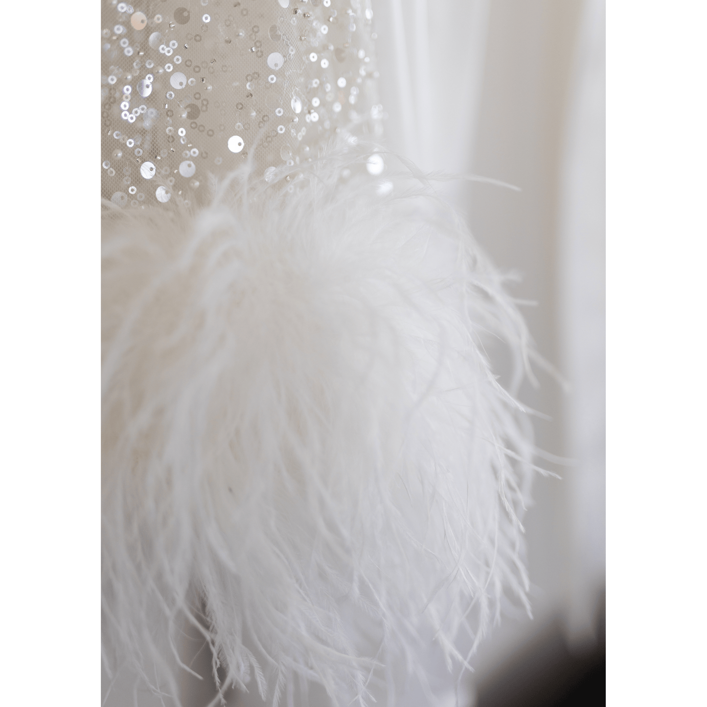 Short Kimono with Sparkling Sleeves and Feathers